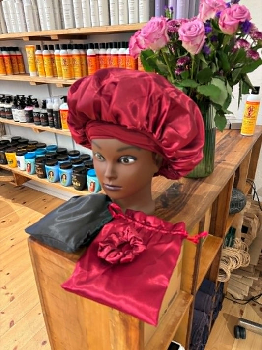 Satin Bonnet og scrunchie i lille pose