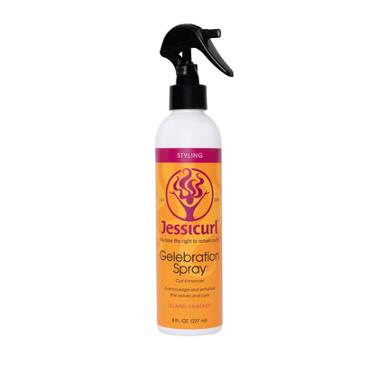 Jessicurl Gelebration Spray. Forstærker krølstrukturen i fint hår.